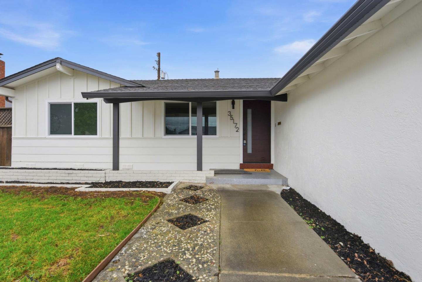 Detail Gallery Image 3 of 28 For 35172 Lancero St, Fremont,  CA 94536 - 4 Beds | 2 Baths