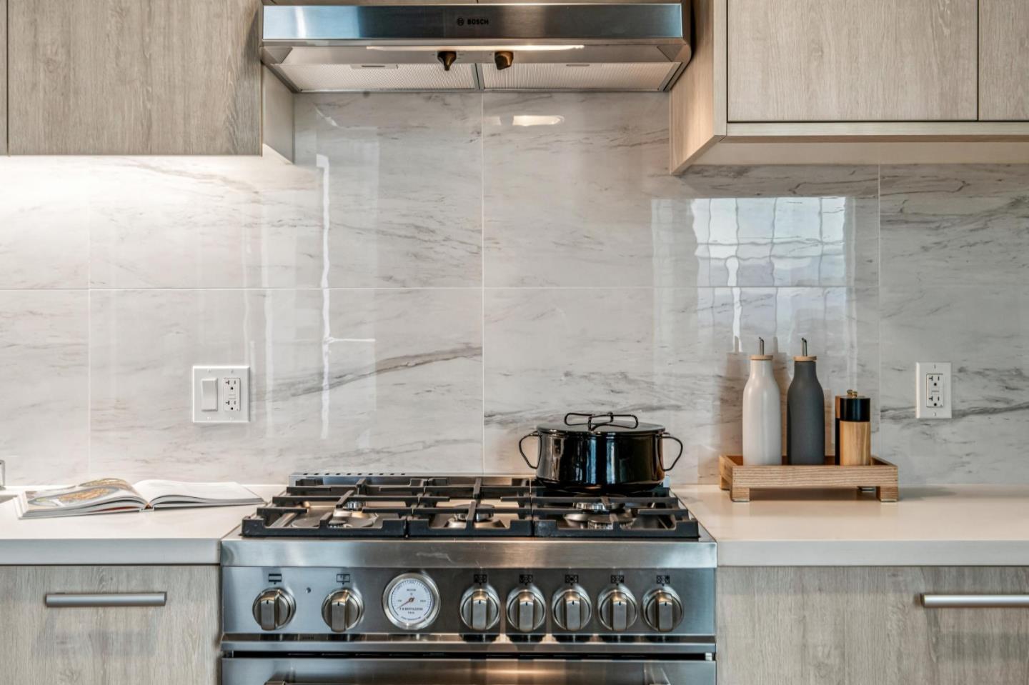 Photo #6: ML82043137 Listing: Photo #6