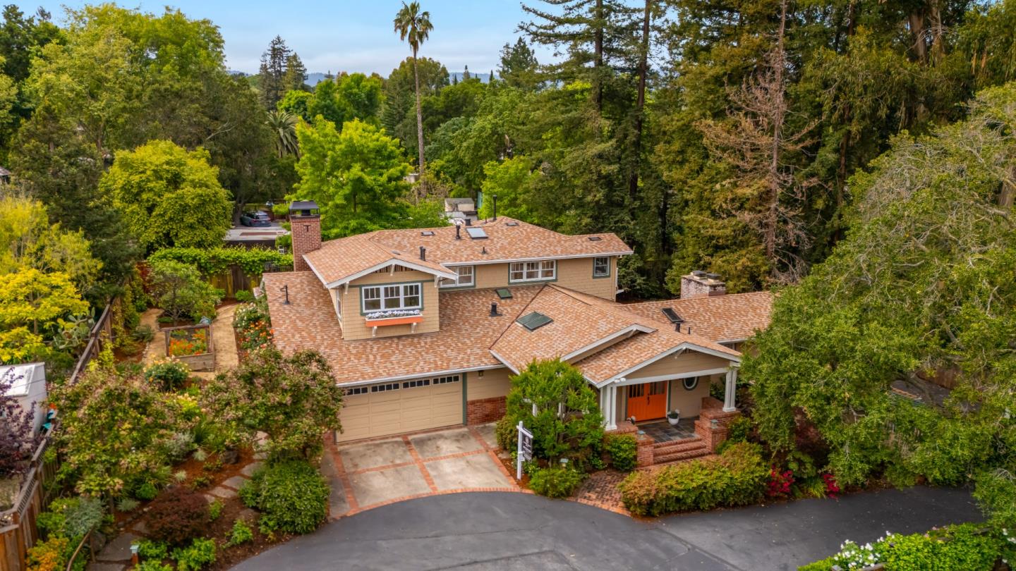 Detail Gallery Image 33 of 36 For 2136 Clayton Dr, Menlo Park,  CA 94025 - 5 Beds | 3/3 Baths