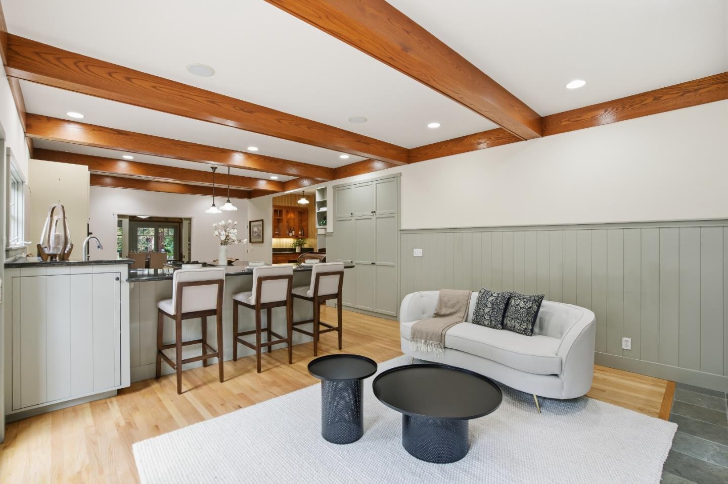 Detail Gallery Image 6 of 36 For 2136 Clayton Dr, Menlo Park,  CA 94025 - 5 Beds | 3/3 Baths