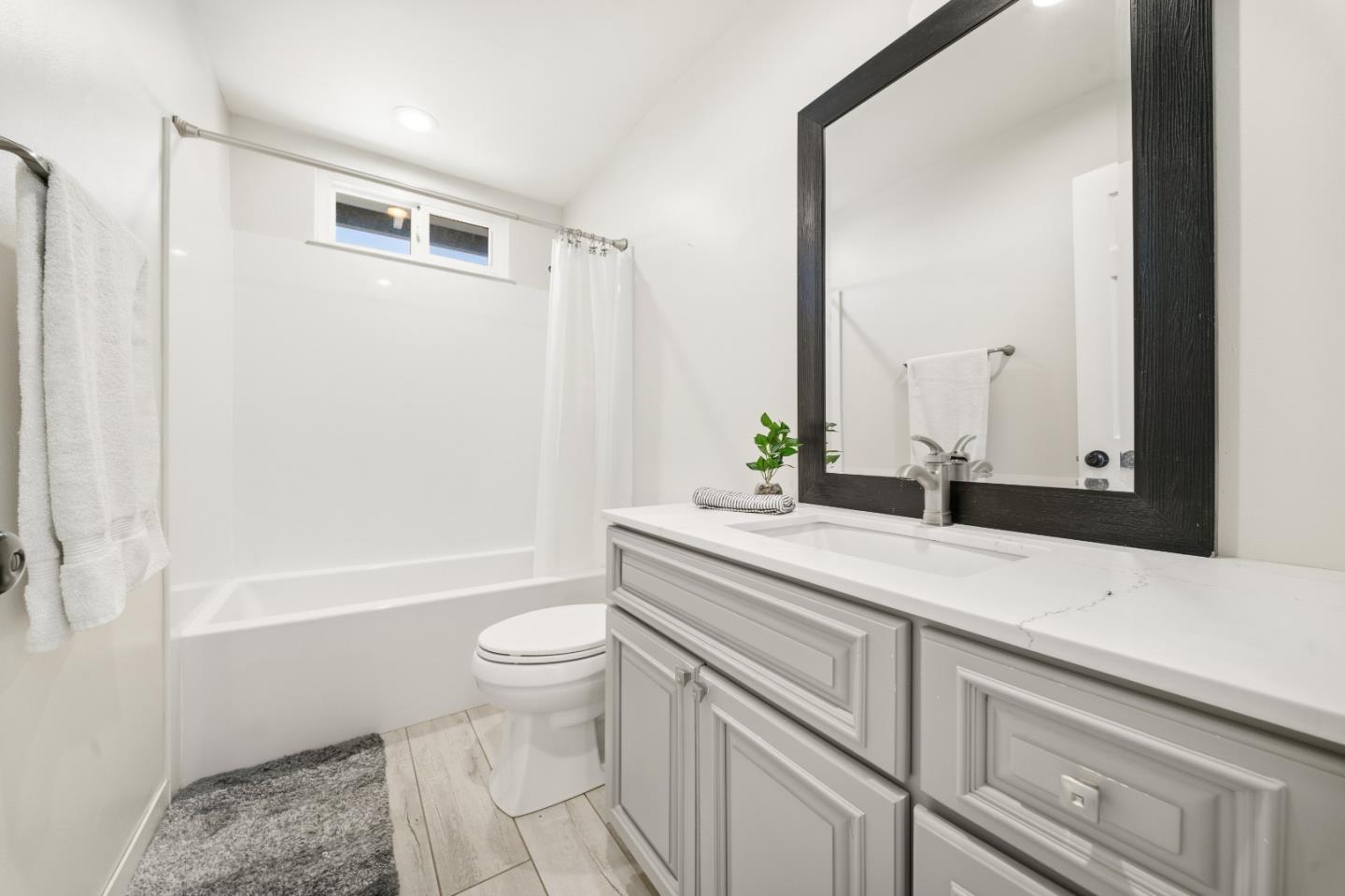 Detail Gallery Image 16 of 20 For 1926 Cape Hilda Pl, San Jose,  CA 95133 - 5 Beds | 3 Baths