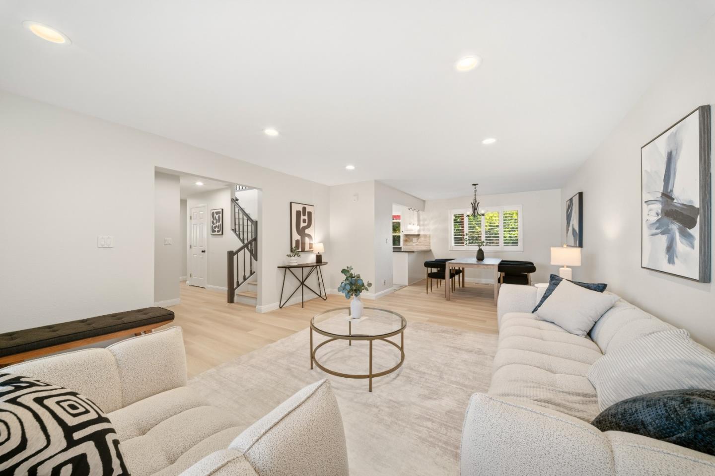 Detail Gallery Image 3 of 20 For 1926 Cape Hilda Pl, San Jose,  CA 95133 - 5 Beds | 3 Baths