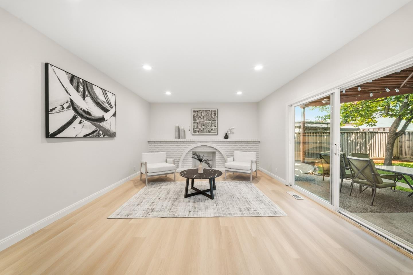 Detail Gallery Image 7 of 20 For 1926 Cape Hilda Pl, San Jose,  CA 95133 - 5 Beds | 3 Baths