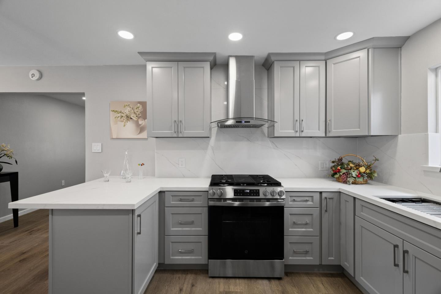 Detail Gallery Image 11 of 25 For 227 Lippert Ave, Fremont,  CA 94539 - 3 Beds | 2 Baths