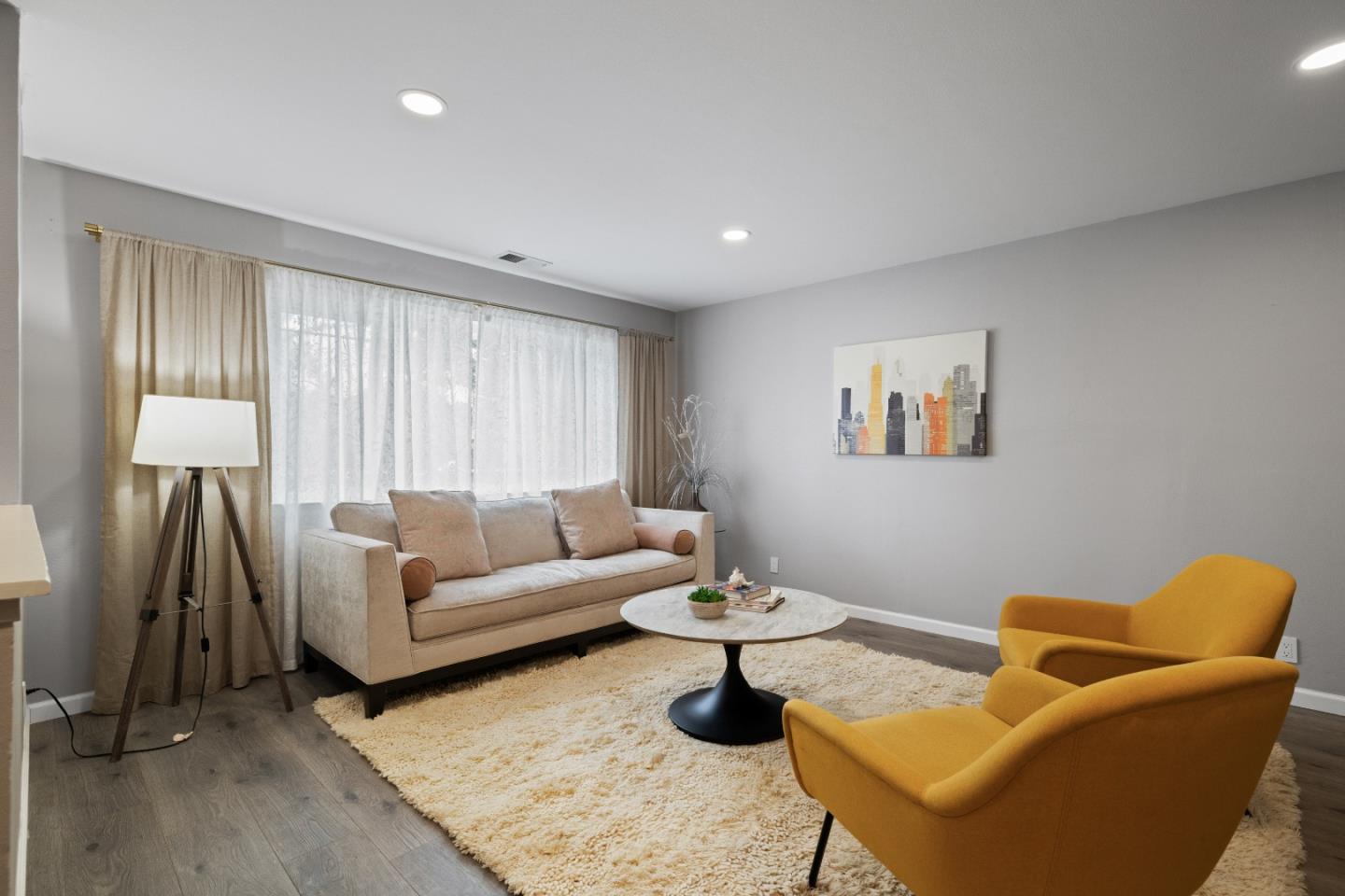 Detail Gallery Image 4 of 25 For 227 Lippert Ave, Fremont,  CA 94539 - 3 Beds | 2 Baths