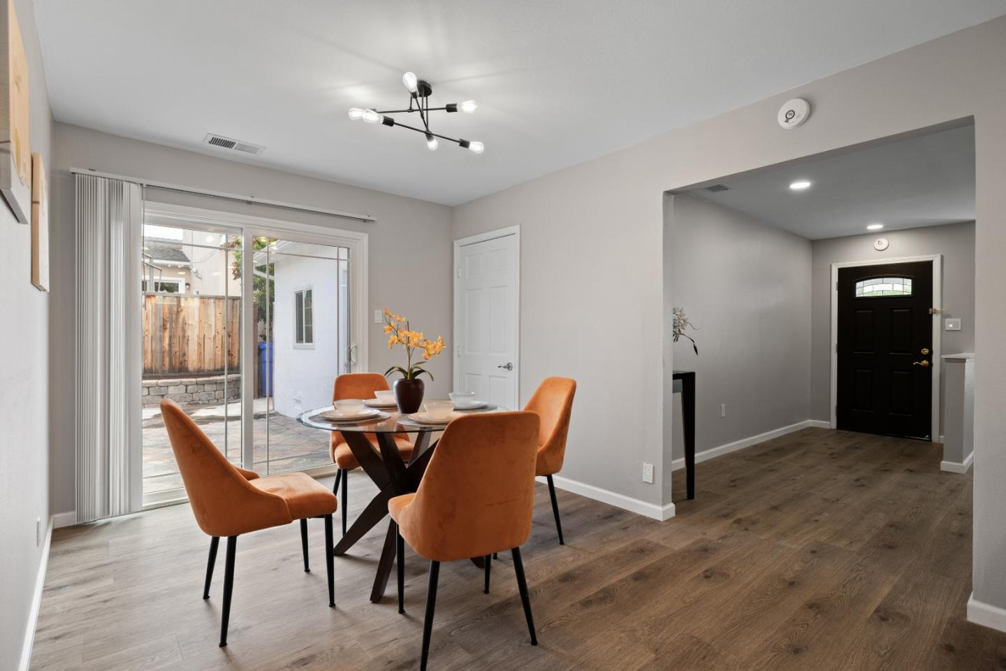 Detail Gallery Image 7 of 25 For 227 Lippert Ave, Fremont,  CA 94539 - 3 Beds | 2 Baths