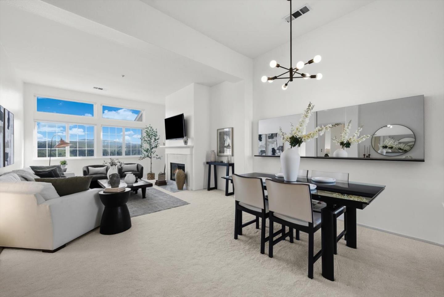 Detail Gallery Image 12 of 52 For 129 Outlook Cir, Pacifica,  CA 94044 - 3 Beds | 2 Baths