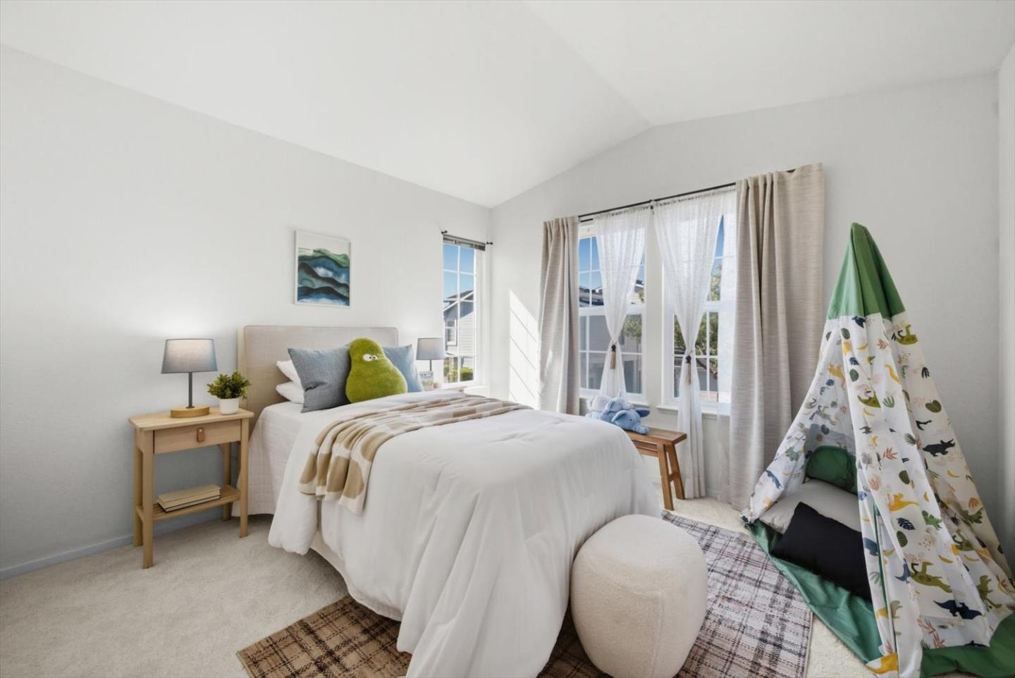 Detail Gallery Image 30 of 52 For 129 Outlook Cir, Pacifica,  CA 94044 - 3 Beds | 2 Baths