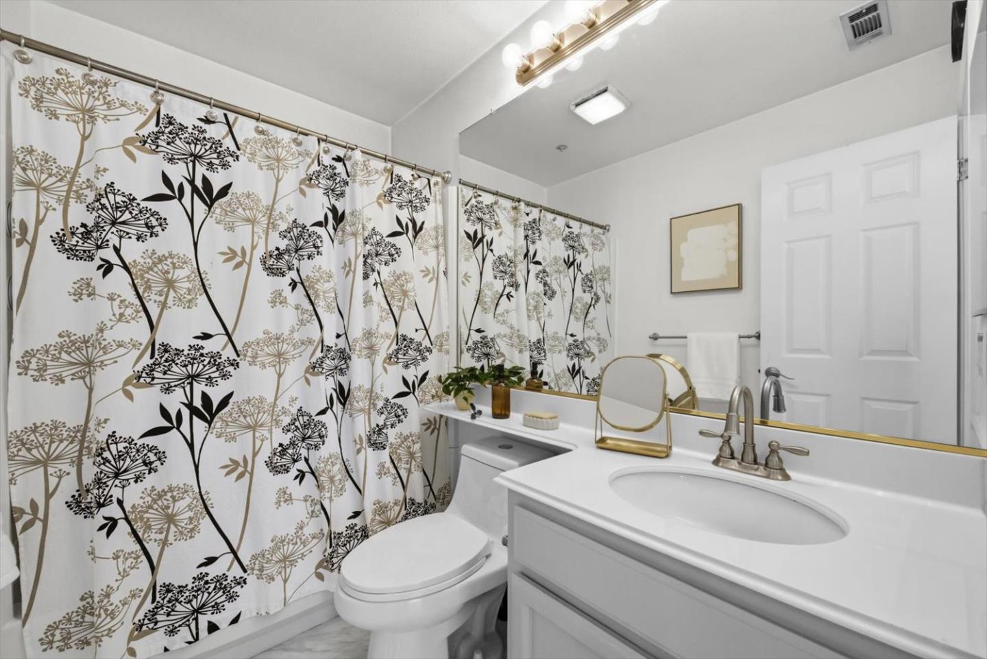 Detail Gallery Image 32 of 52 For 129 Outlook Cir, Pacifica,  CA 94044 - 3 Beds | 2 Baths