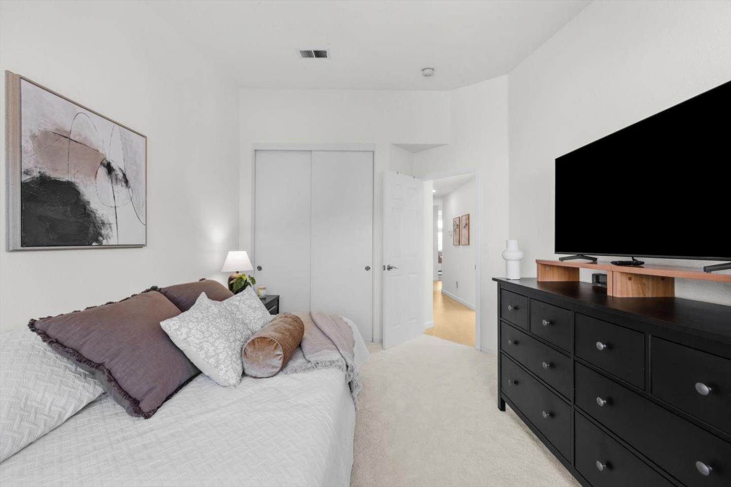 Detail Gallery Image 34 of 52 For 129 Outlook Cir, Pacifica,  CA 94044 - 3 Beds | 2 Baths