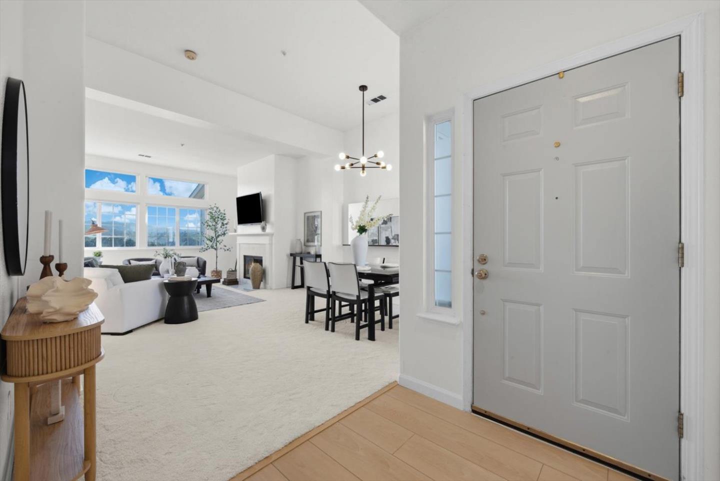 Detail Gallery Image 4 of 52 For 129 Outlook Cir, Pacifica,  CA 94044 - 3 Beds | 2 Baths