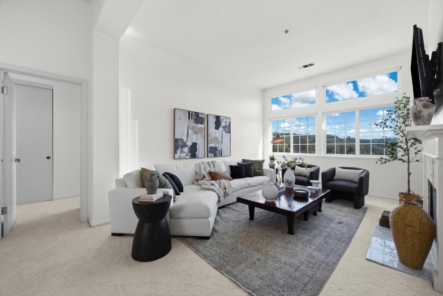 Detail Gallery Image 6 of 52 For 129 Outlook Cir, Pacifica,  CA 94044 - 3 Beds | 2 Baths