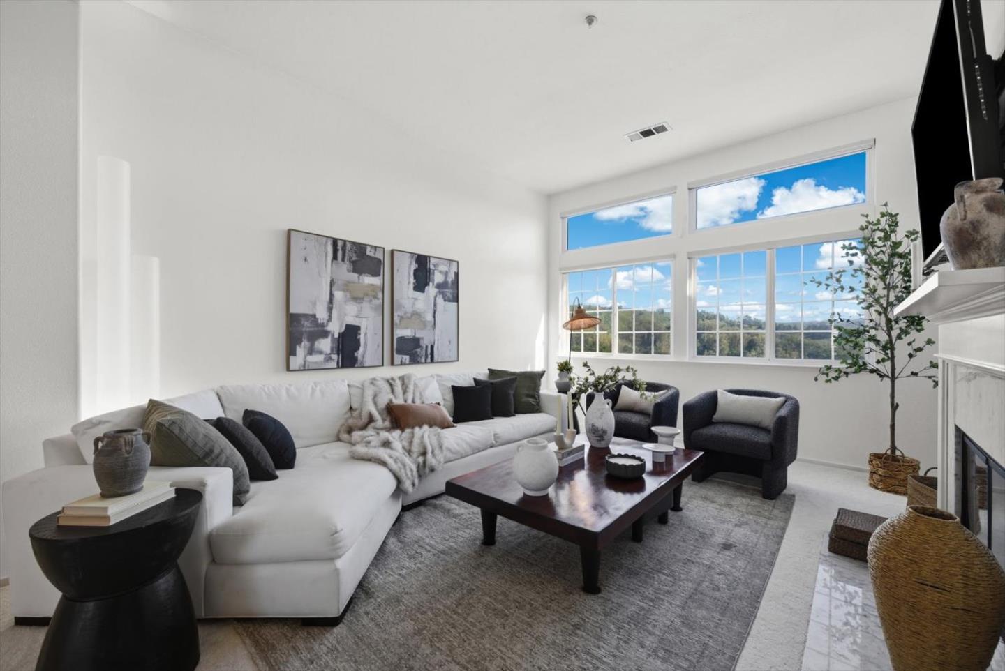 Detail Gallery Image 7 of 52 For 129 Outlook Cir, Pacifica,  CA 94044 - 3 Beds | 2 Baths