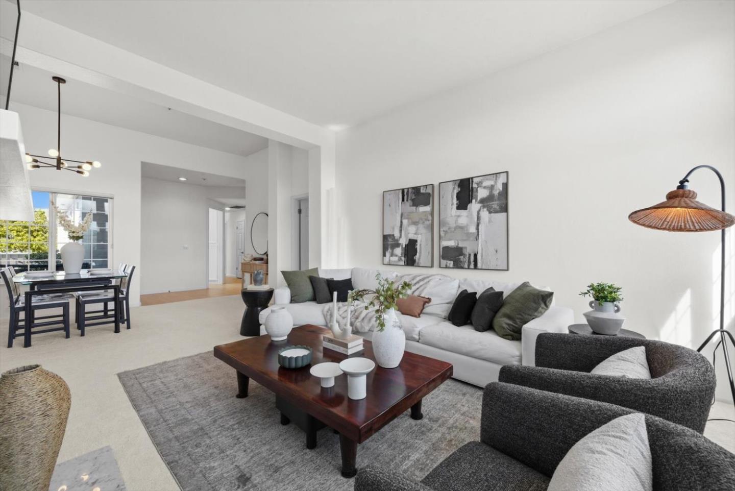 Detail Gallery Image 8 of 52 For 129 Outlook Cir, Pacifica,  CA 94044 - 3 Beds | 2 Baths