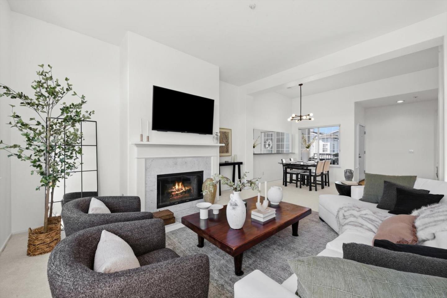 Detail Gallery Image 9 of 52 For 129 Outlook Cir, Pacifica,  CA 94044 - 3 Beds | 2 Baths