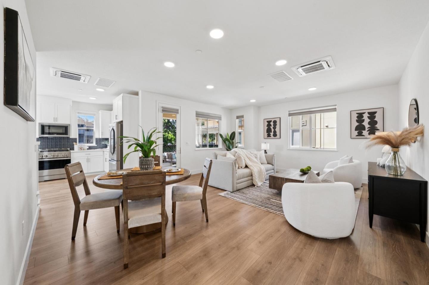 Photo #4: ML82043148 Listing: Photo #4