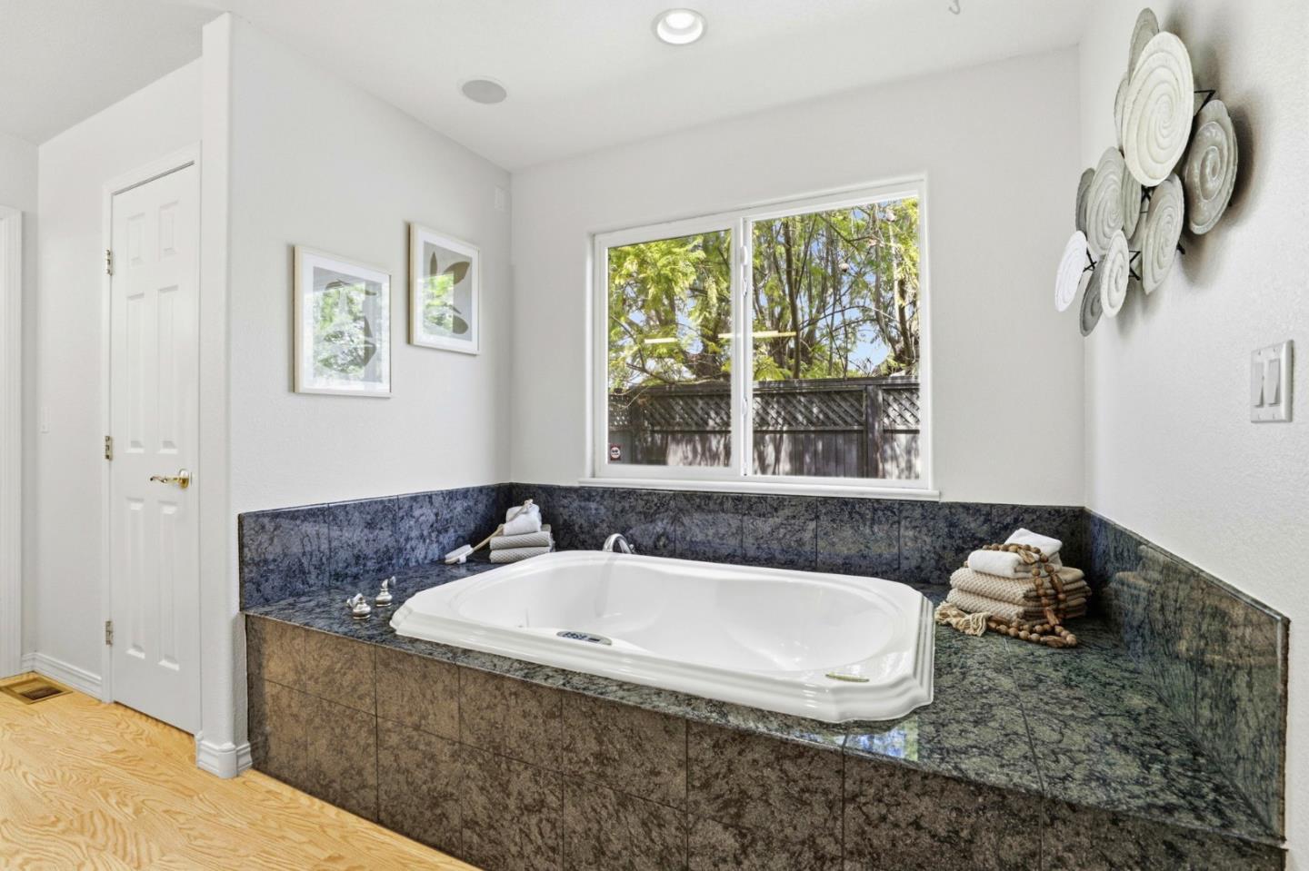 Detail Gallery Image 20 of 44 For 4122 Moonflower Ct, San Jose,  CA 95135 - 3 Beds | 2 Baths