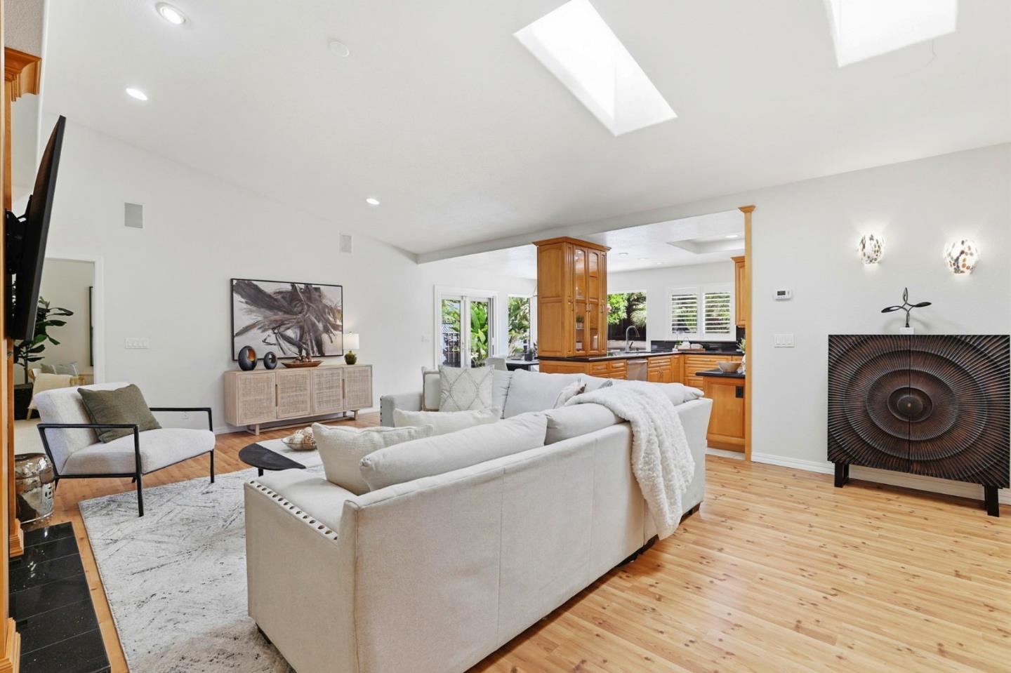 Detail Gallery Image 9 of 44 For 4122 Moonflower Ct, San Jose,  CA 95135 - 3 Beds | 2 Baths