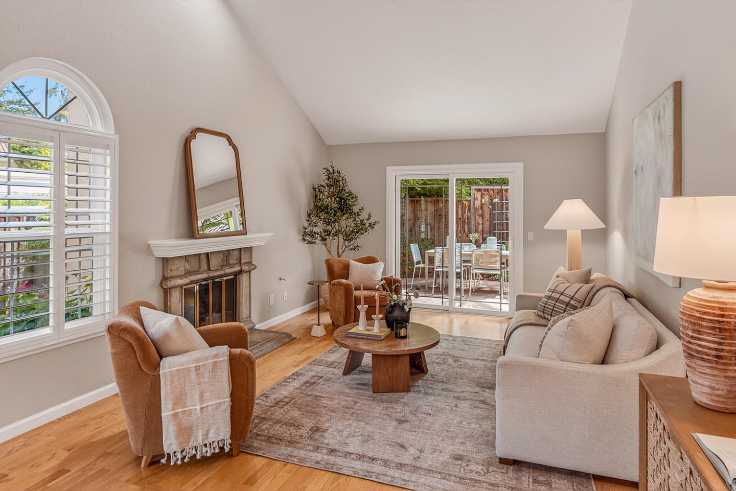 Detail Gallery Image 10 of 35 For 1103 Ana Privada, Mountain View,  CA 94040 - 3 Beds | 2 Baths