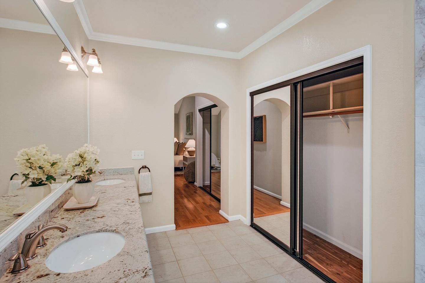 Detail Gallery Image 17 of 35 For 1103 Ana Privada, Mountain View,  CA 94040 - 3 Beds | 2 Baths