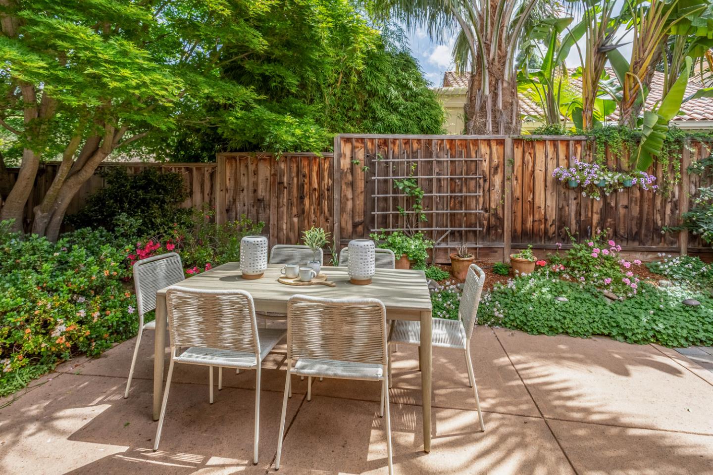 Detail Gallery Image 23 of 35 For 1103 Ana Privada, Mountain View,  CA 94040 - 3 Beds | 2 Baths