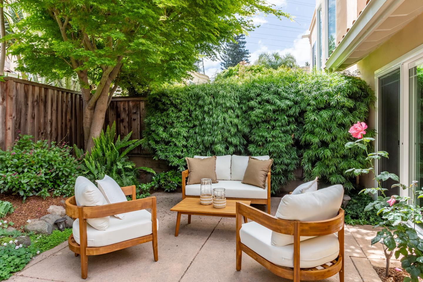 Detail Gallery Image 24 of 35 For 1103 Ana Privada, Mountain View,  CA 94040 - 3 Beds | 2 Baths