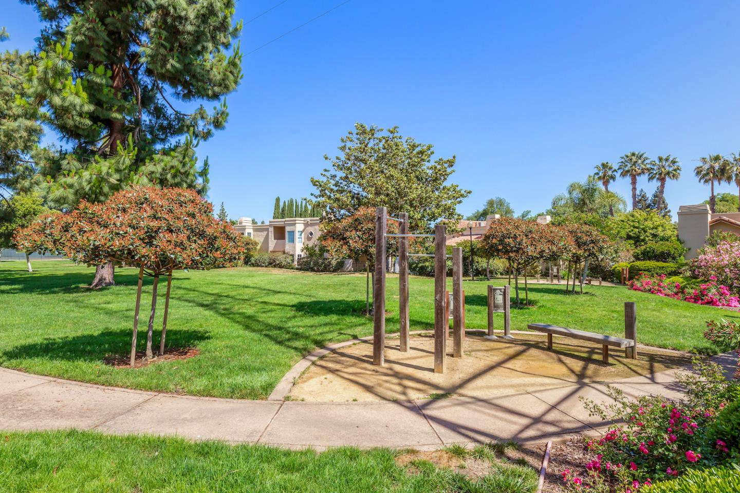 Detail Gallery Image 28 of 35 For 1103 Ana Privada, Mountain View,  CA 94040 - 3 Beds | 2 Baths