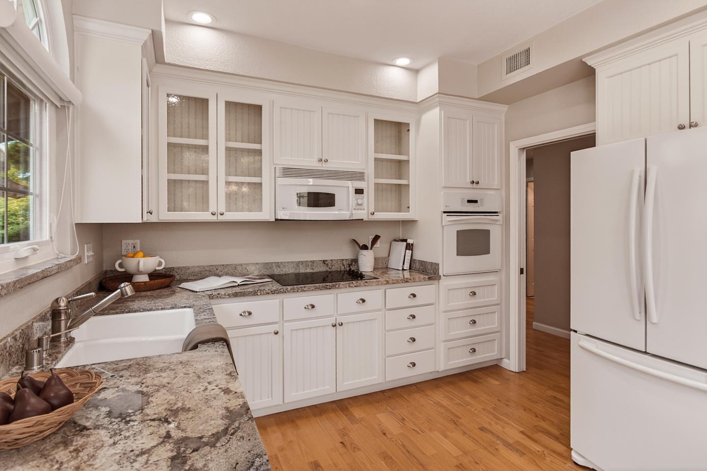 Detail Gallery Image 5 of 35 For 1103 Ana Privada, Mountain View,  CA 94040 - 3 Beds | 2 Baths