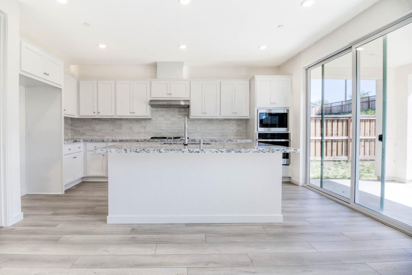 Detail Gallery Image 7 of 17 For Address Not Disclosed, Lathrop,  CA 95330 - 4 Beds | 3 Baths