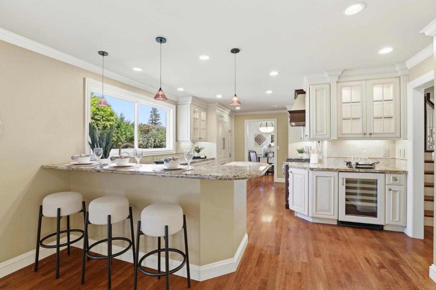 Detail Gallery Image 14 of 86 For 2777 Glorietta Cir, Santa Clara,  CA 95051 - 4 Beds | 2/1 Baths