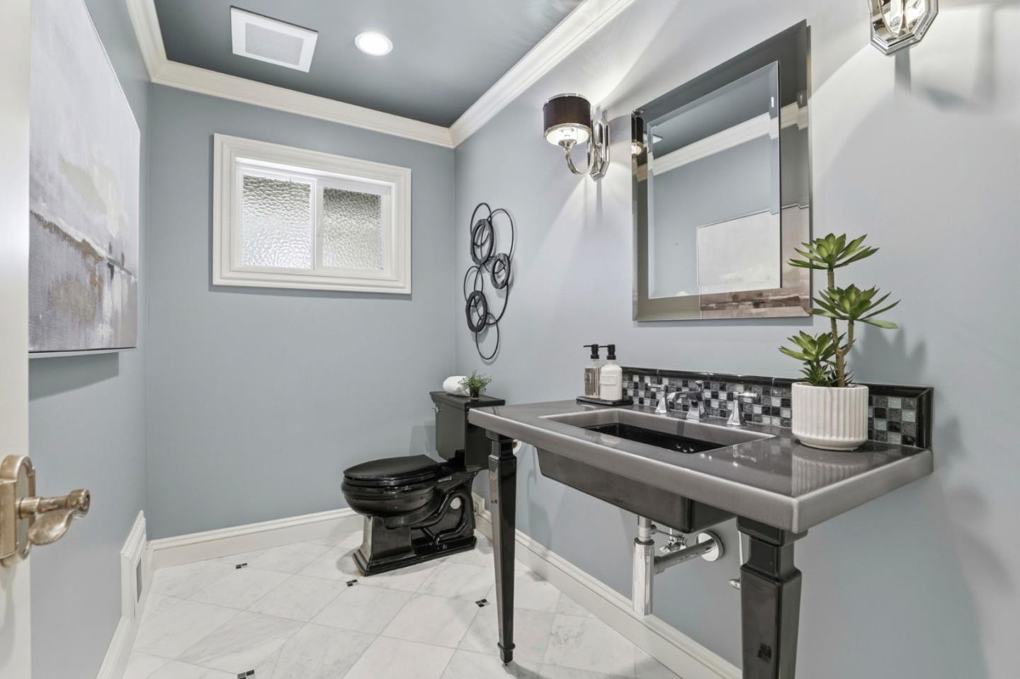 Detail Gallery Image 28 of 86 For 2777 Glorietta Cir, Santa Clara,  CA 95051 - 4 Beds | 2/1 Baths