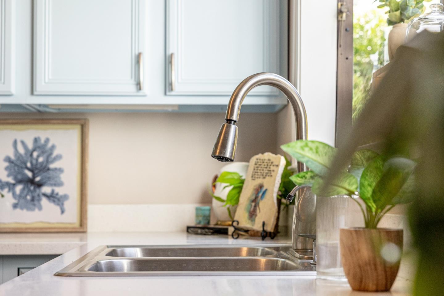 Detail Gallery Image 16 of 50 For 515 Chestnut St, Santa Cruz,  CA 95060 - 3 Beds | 2 Baths