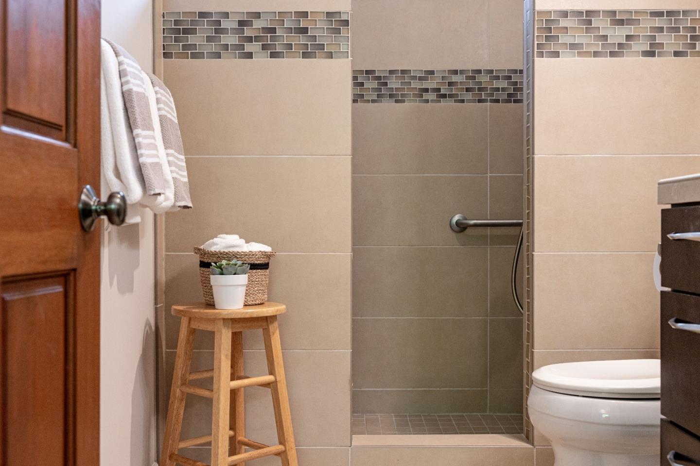 Detail Gallery Image 24 of 50 For 515 Chestnut St, Santa Cruz,  CA 95060 - 3 Beds | 2 Baths