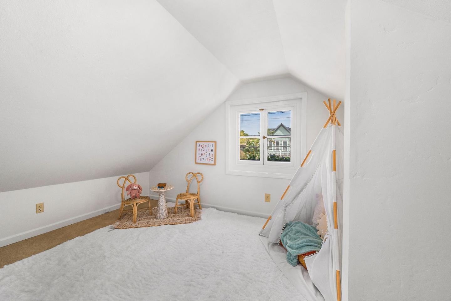 Detail Gallery Image 39 of 50 For 515 Chestnut St, Santa Cruz,  CA 95060 - 3 Beds | 2 Baths