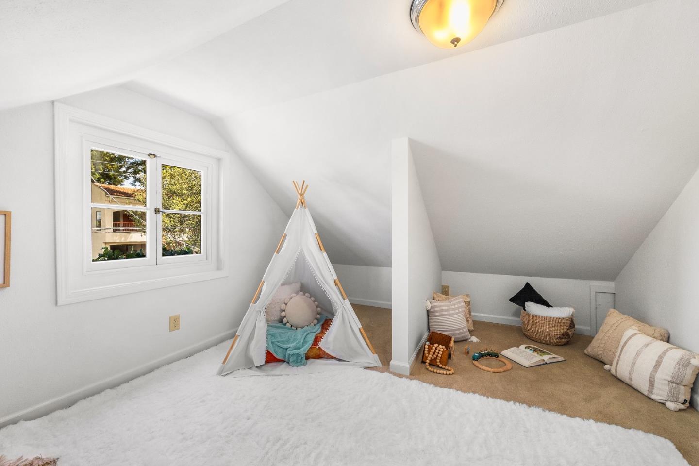 Detail Gallery Image 40 of 50 For 515 Chestnut St, Santa Cruz,  CA 95060 - 3 Beds | 2 Baths