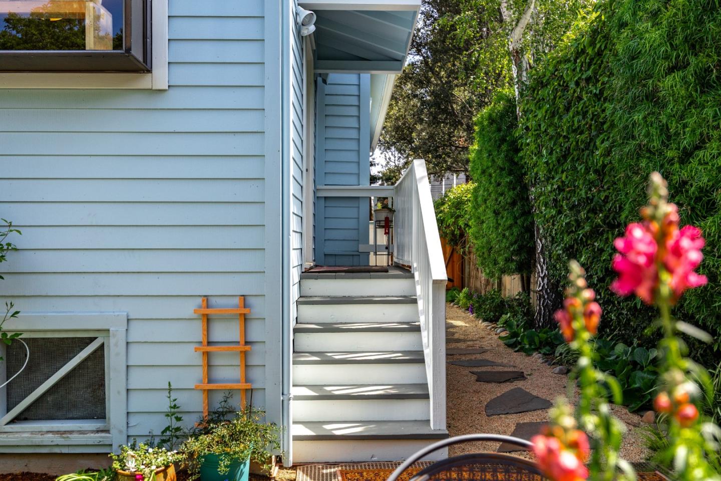 Detail Gallery Image 43 of 50 For 515 Chestnut St, Santa Cruz,  CA 95060 - 3 Beds | 2 Baths