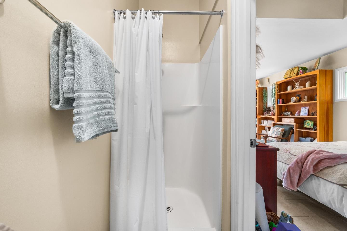 Detail Gallery Image 48 of 50 For 515 Chestnut St, Santa Cruz,  CA 95060 - 3 Beds | 2 Baths