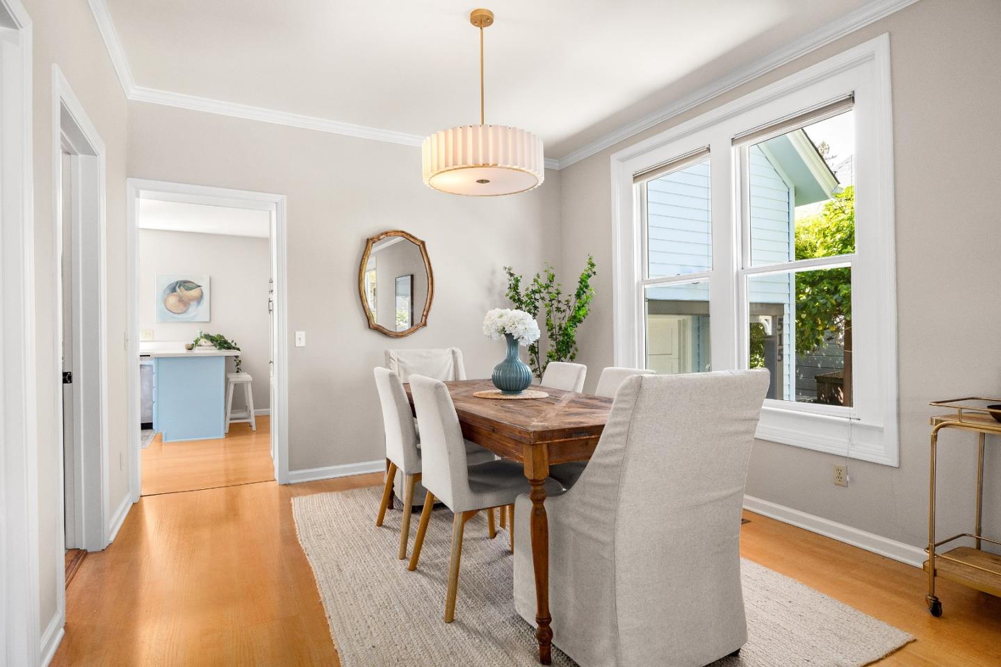 Detail Gallery Image 5 of 50 For 515 Chestnut St, Santa Cruz,  CA 95060 - 3 Beds | 2 Baths