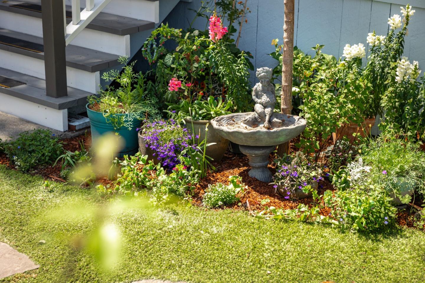 Detail Gallery Image 7 of 50 For 515 Chestnut St, Santa Cruz,  CA 95060 - 3 Beds | 2 Baths