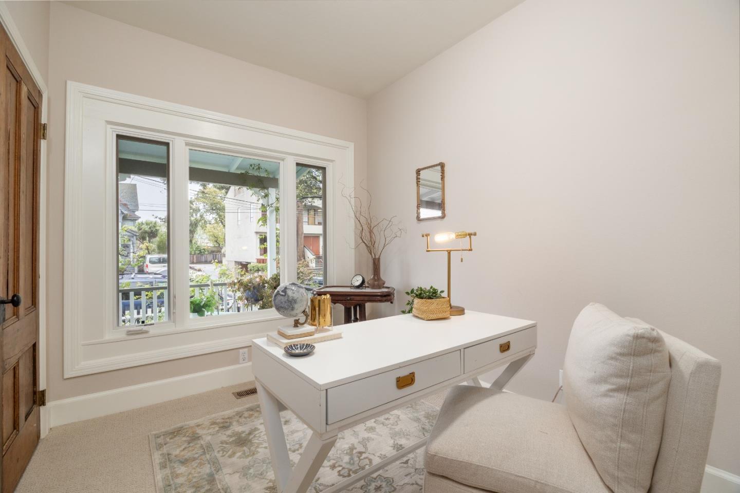 Detail Gallery Image 9 of 50 For 515 Chestnut St, Santa Cruz,  CA 95060 - 3 Beds | 2 Baths