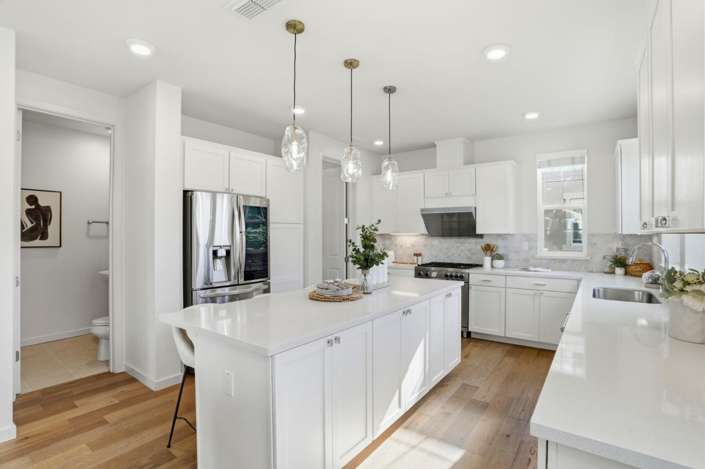 Detail Gallery Image 10 of 34 For 816 Julian Ter #5,  Sunnyvale,  CA 94085 - 4 Beds | 3/1 Baths