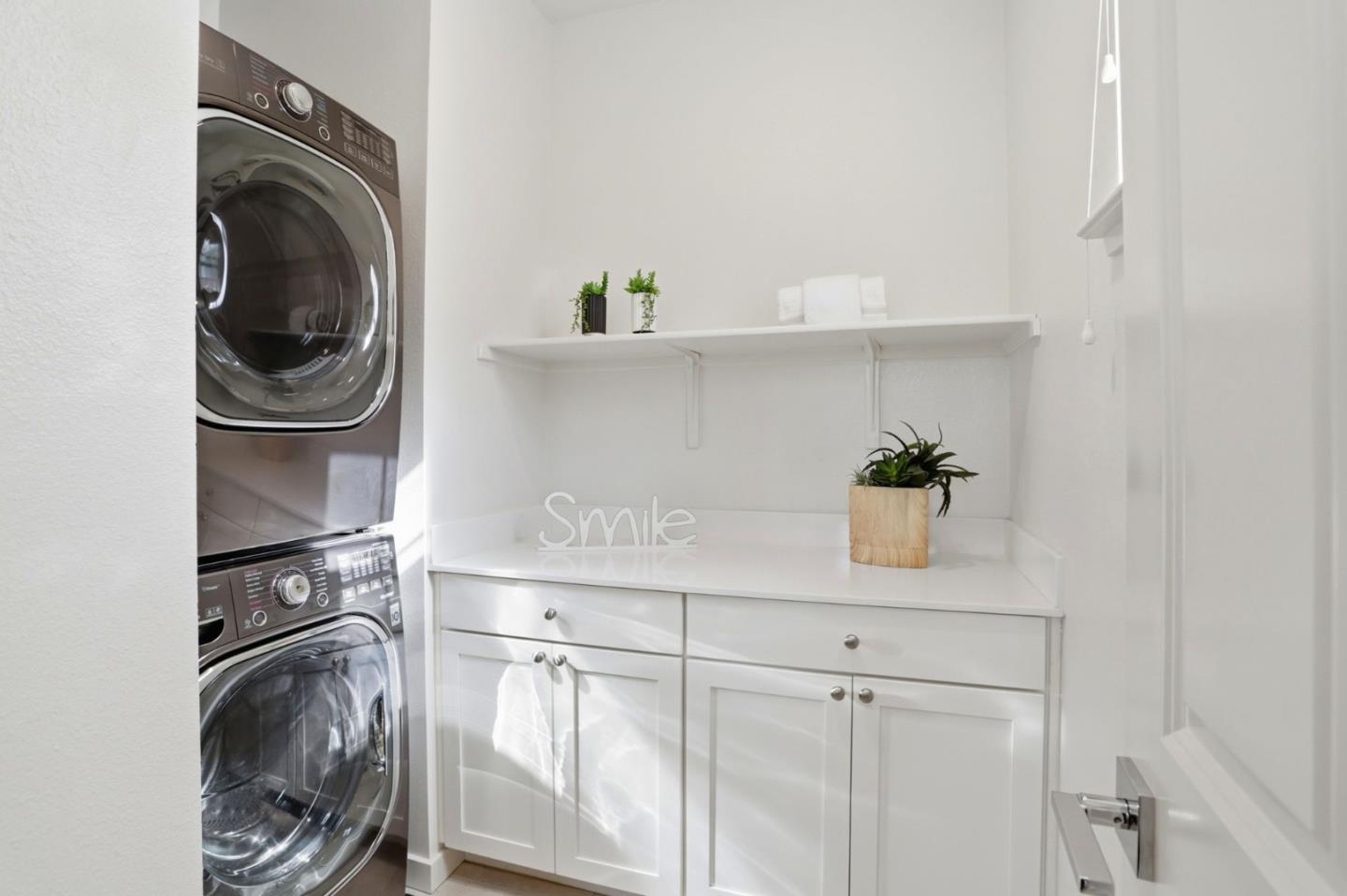 Detail Gallery Image 12 of 34 For 816 Julian Ter #5,  Sunnyvale,  CA 94085 - 4 Beds | 3/1 Baths