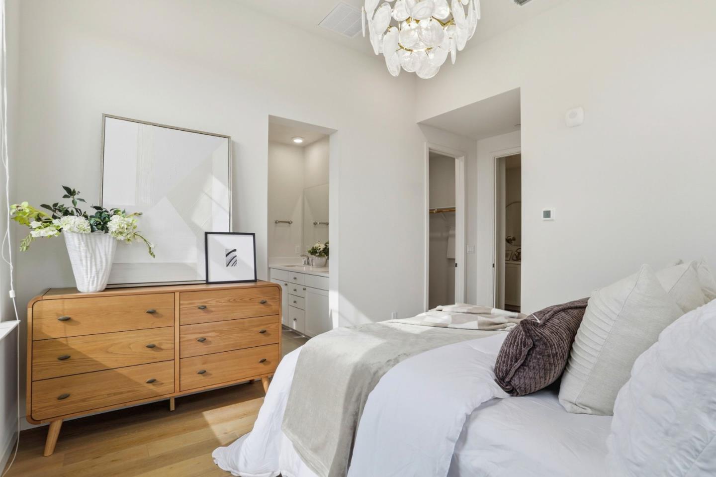 Detail Gallery Image 15 of 34 For 816 Julian Ter #5,  Sunnyvale,  CA 94085 - 4 Beds | 3/1 Baths