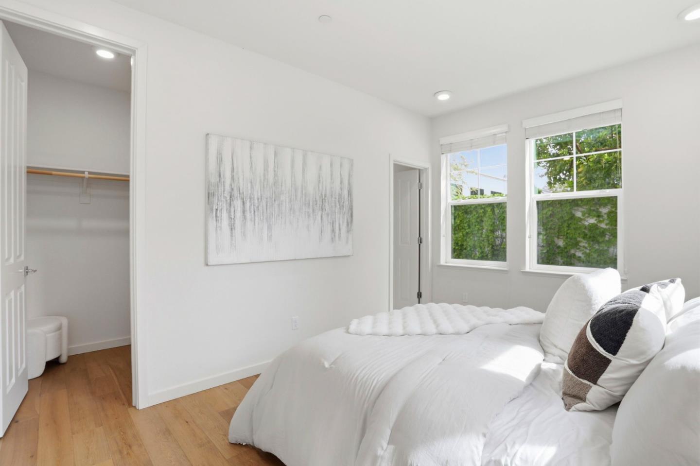 Detail Gallery Image 23 of 34 For 816 Julian Ter #5,  Sunnyvale,  CA 94085 - 4 Beds | 3/1 Baths