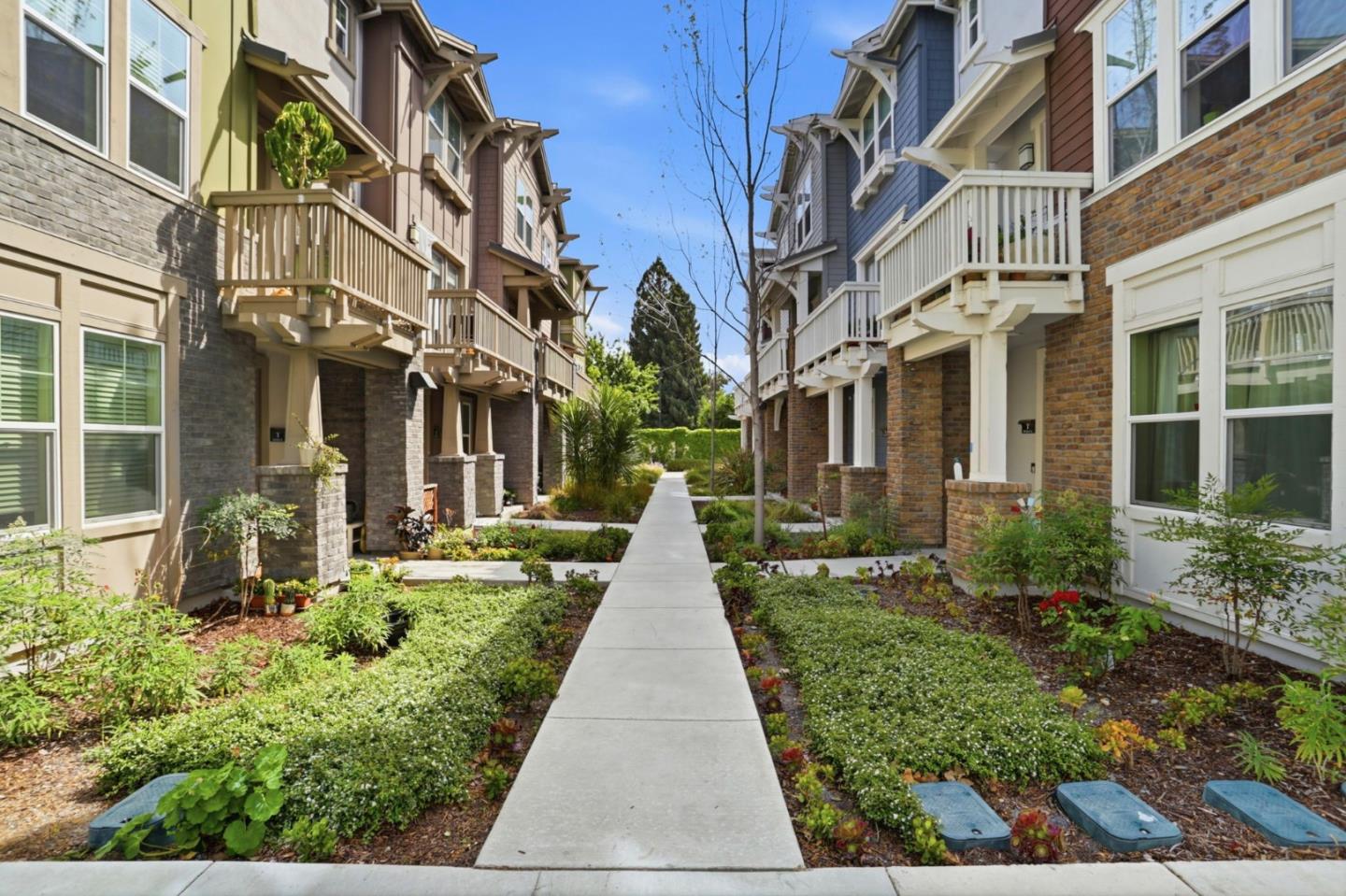 Detail Gallery Image 29 of 34 For 816 Julian Ter #5,  Sunnyvale,  CA 94085 - 4 Beds | 3/1 Baths