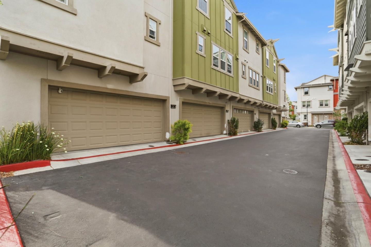 Detail Gallery Image 30 of 34 For 816 Julian Ter #5,  Sunnyvale,  CA 94085 - 4 Beds | 3/1 Baths