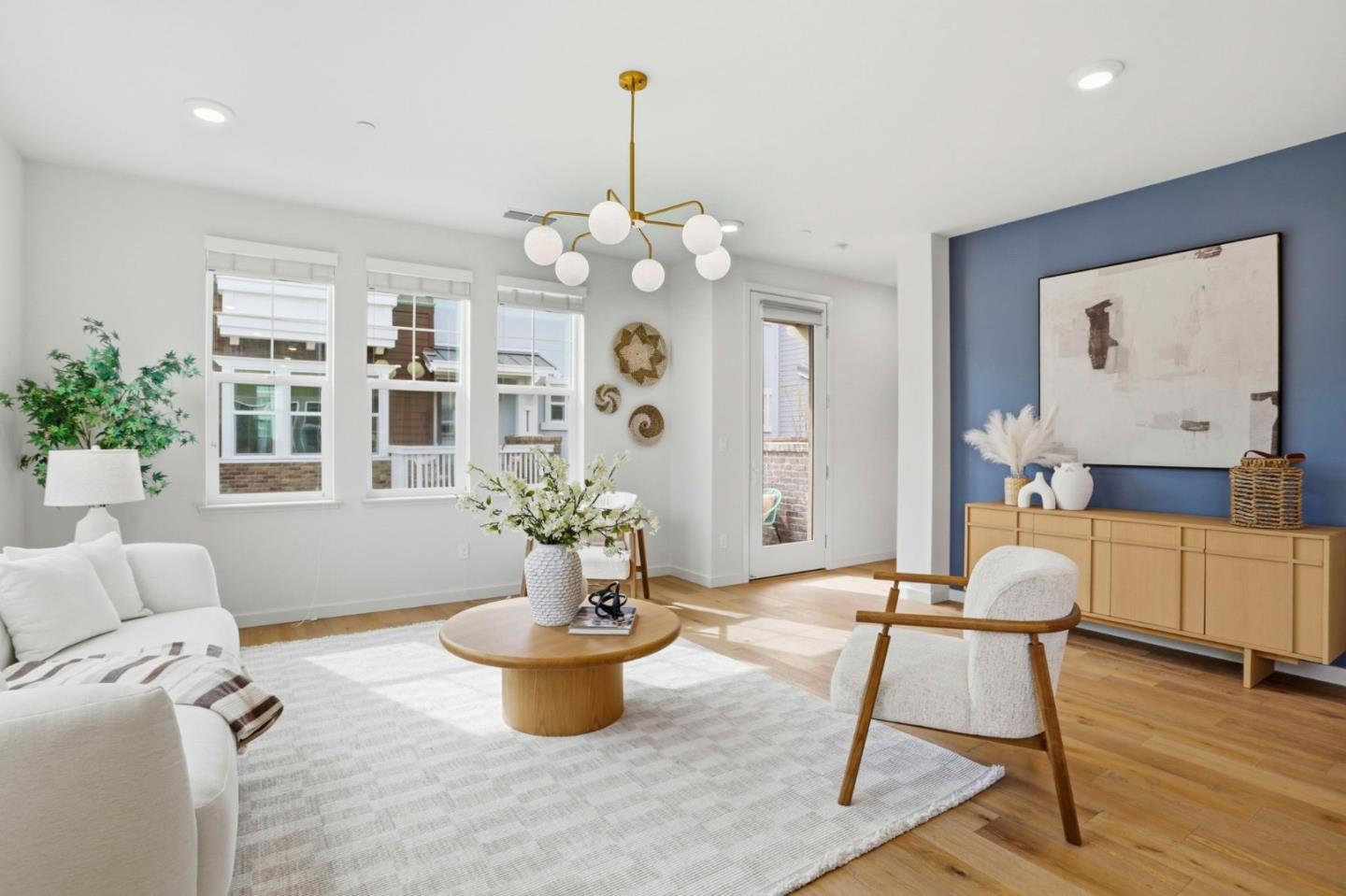 Detail Gallery Image 6 of 34 For 816 Julian Ter #5,  Sunnyvale,  CA 94085 - 4 Beds | 3/1 Baths