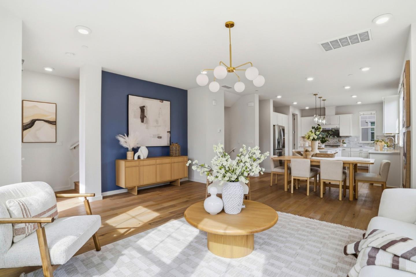 Detail Gallery Image 7 of 34 For 816 Julian Ter #5,  Sunnyvale,  CA 94085 - 4 Beds | 3/1 Baths