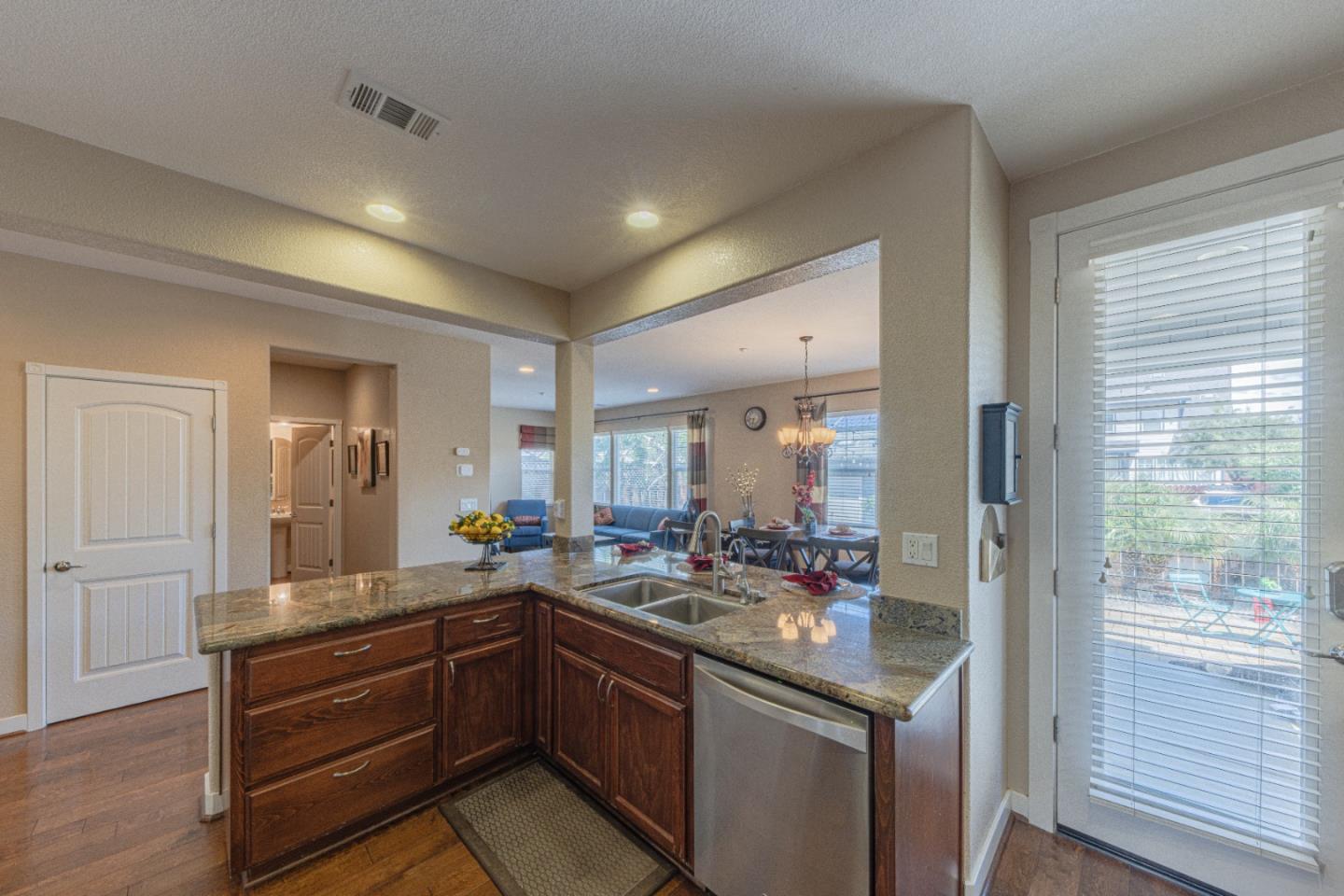 Detail Gallery Image 17 of 57 For 120 Fourth St, Spreckels,  CA 93962 - 4 Beds | 2/1 Baths