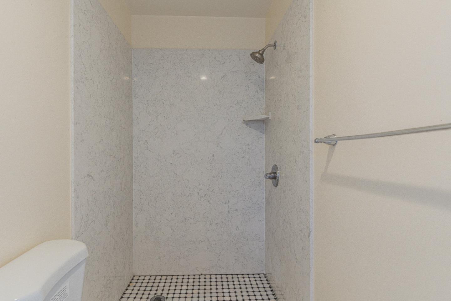 Detail Gallery Image 19 of 37 For 43 Saint Brendan Way, Salinas,  CA 93906 - 3 Beds | 2 Baths